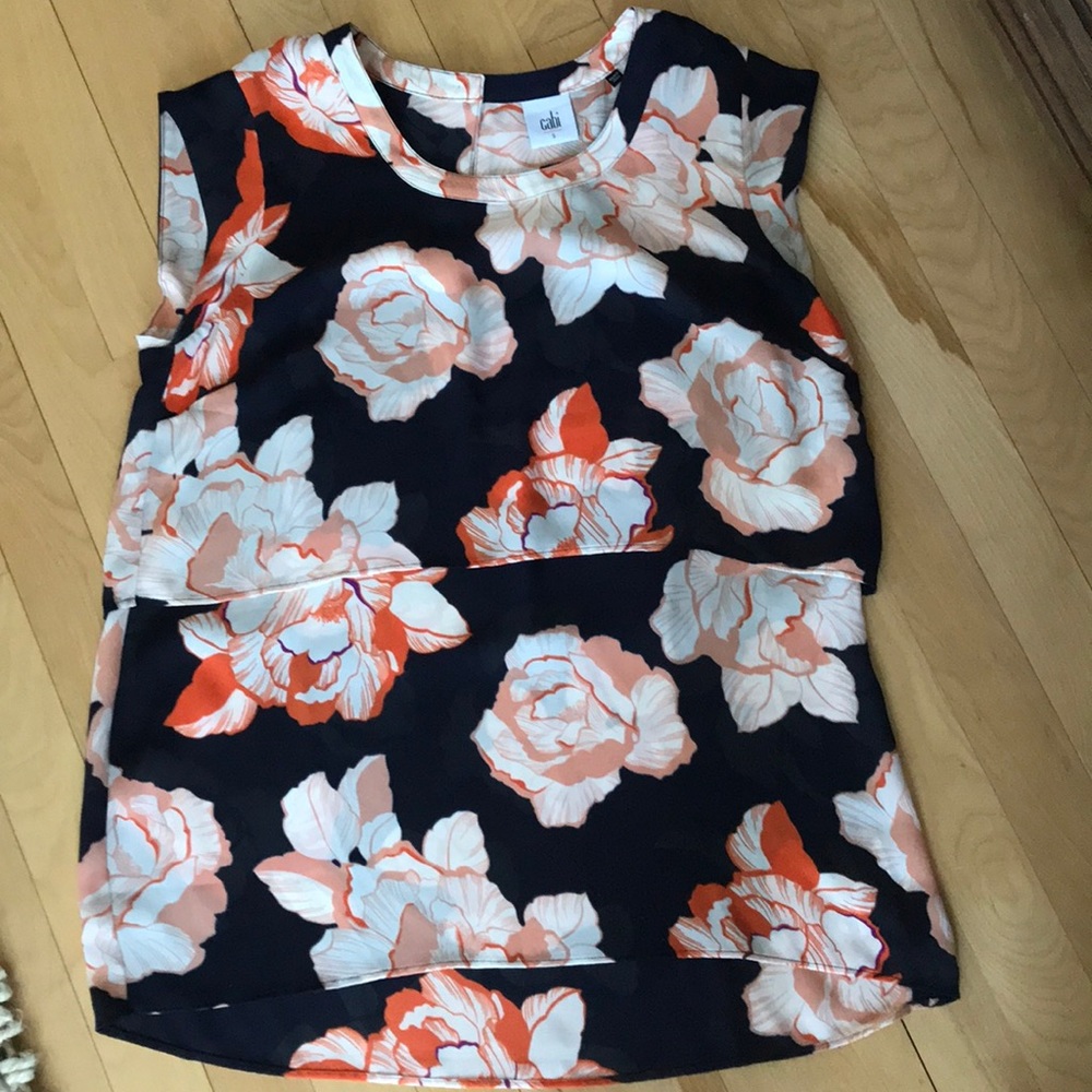 Sleeveless tiered top-perfect condition!